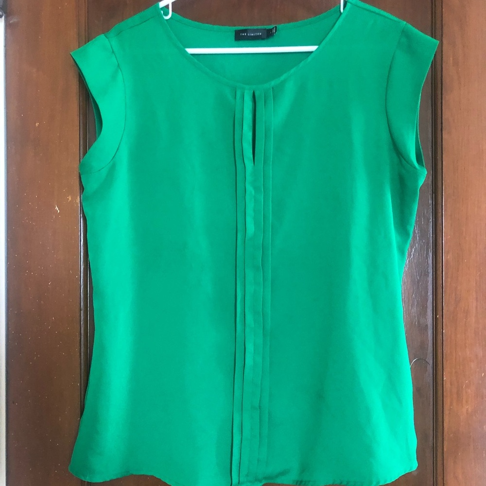Green sleeveless keyhole blouse